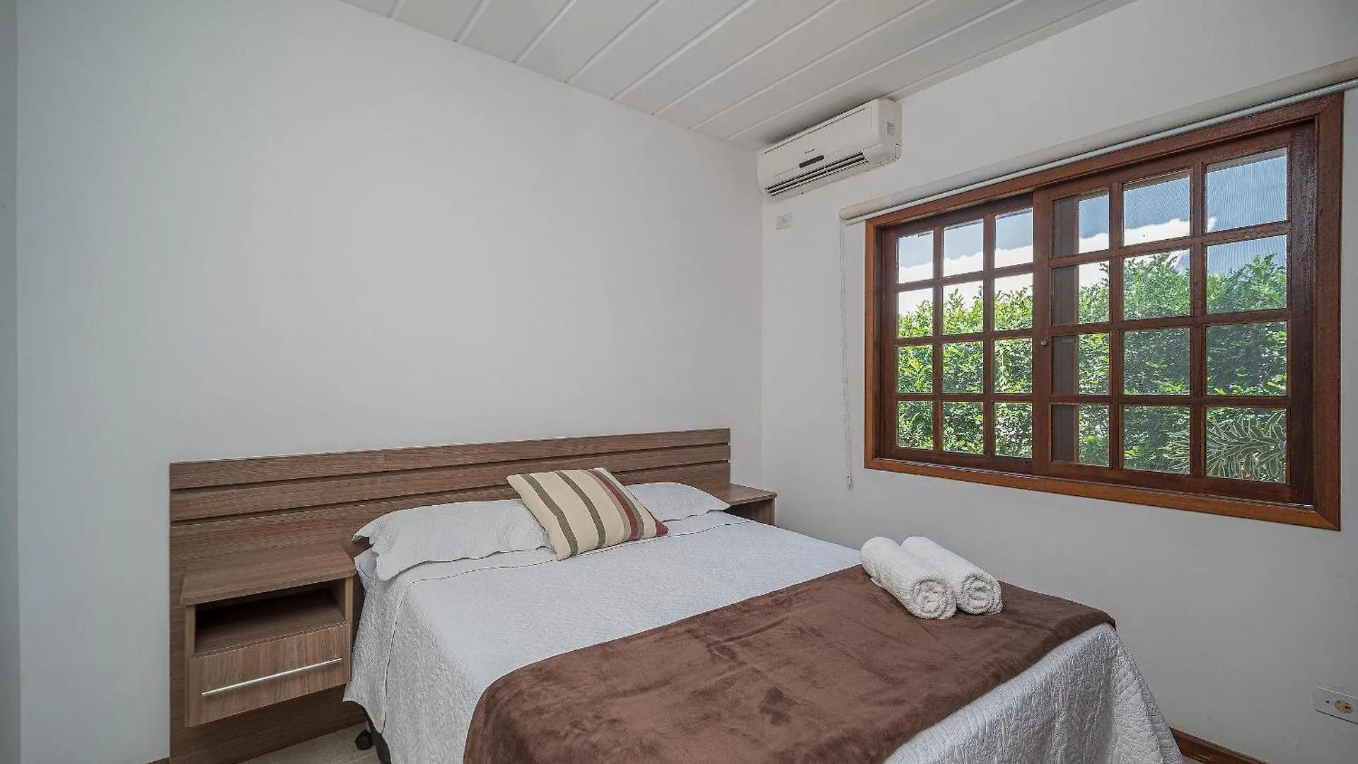 Holiday home Bz17 Casa Ampla 4 Suites Em Condominio Alto Padrao Armacao dos Buzios