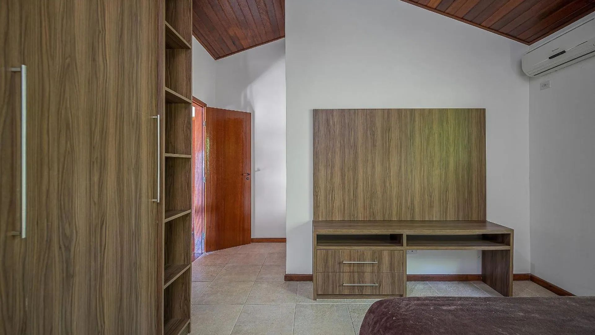 Holiday home Bz17 Casa Ampla 4 Suites Em Condominio Alto Padrao Armacao dos Buzios Brazil